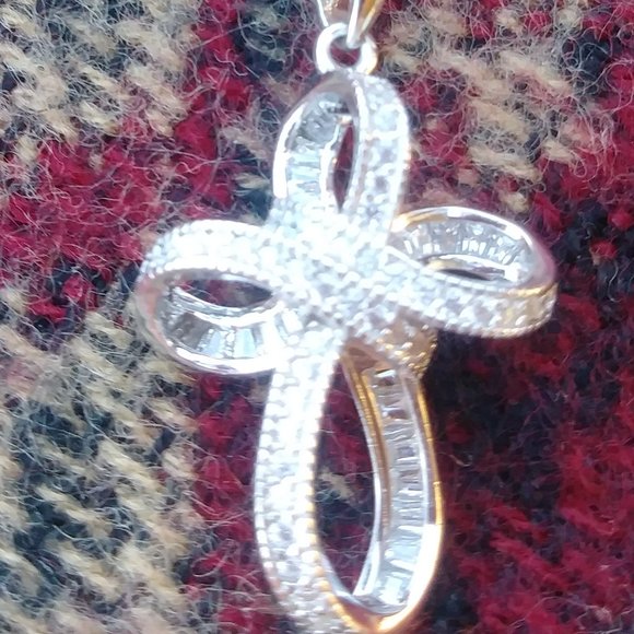 Sterling Sliver Ribbon Knot Cross Czs necklace - Picture 2 of 12